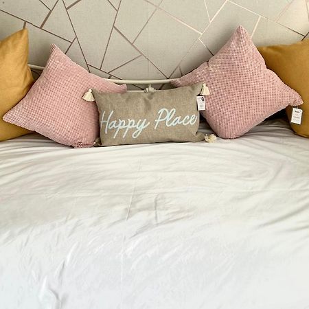 Happy Place With Kitchenette- Female Only London Eksteriør bilde