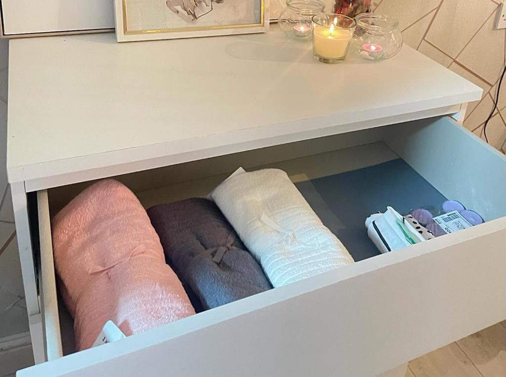 Happy Place With Kitchenette- Female Only London Eksteriør bilde